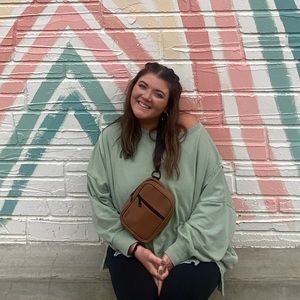 Meet your Posher, Addie